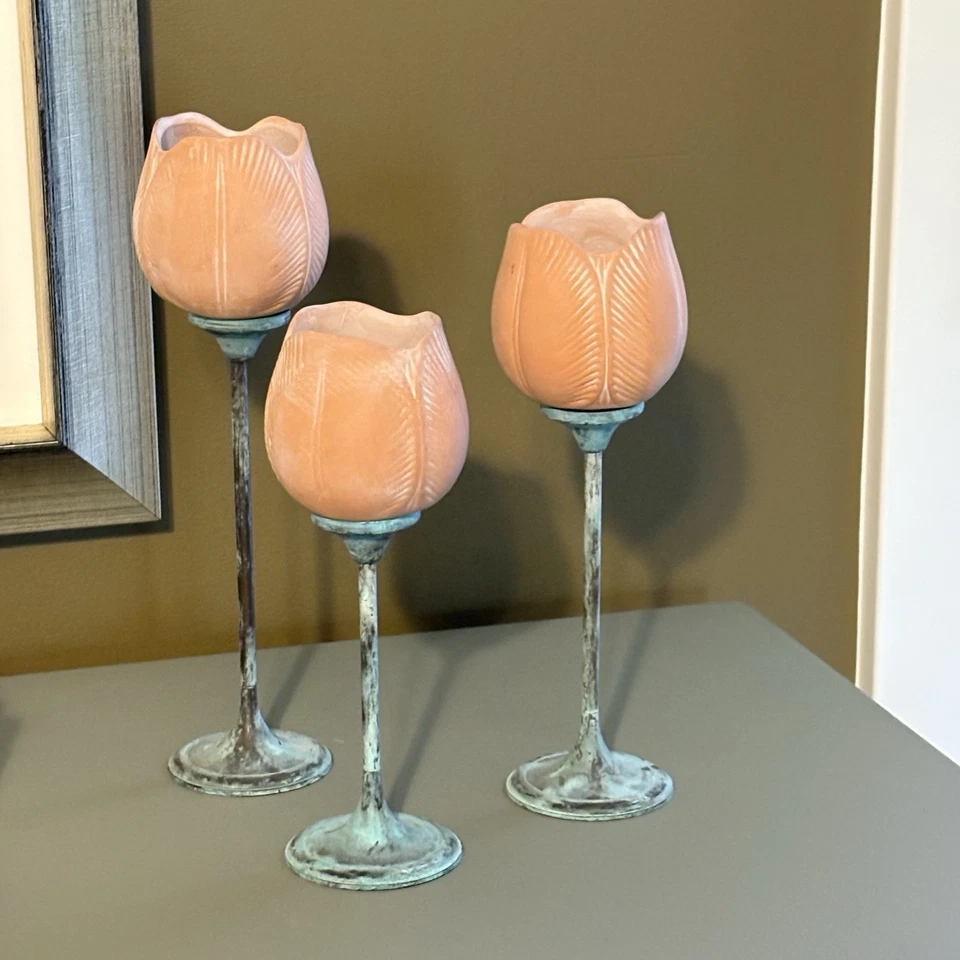 Candelabro votivo de tulipán terracota italiano toscano soporte de metal Verdigris 3 piezas Foto 2 de 4