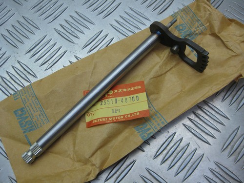 SUZUKI TS125ER, NEW ORIGINAL SHAFT GEAR SHIFTING, 25510-48700 - 第 1/3 張圖片