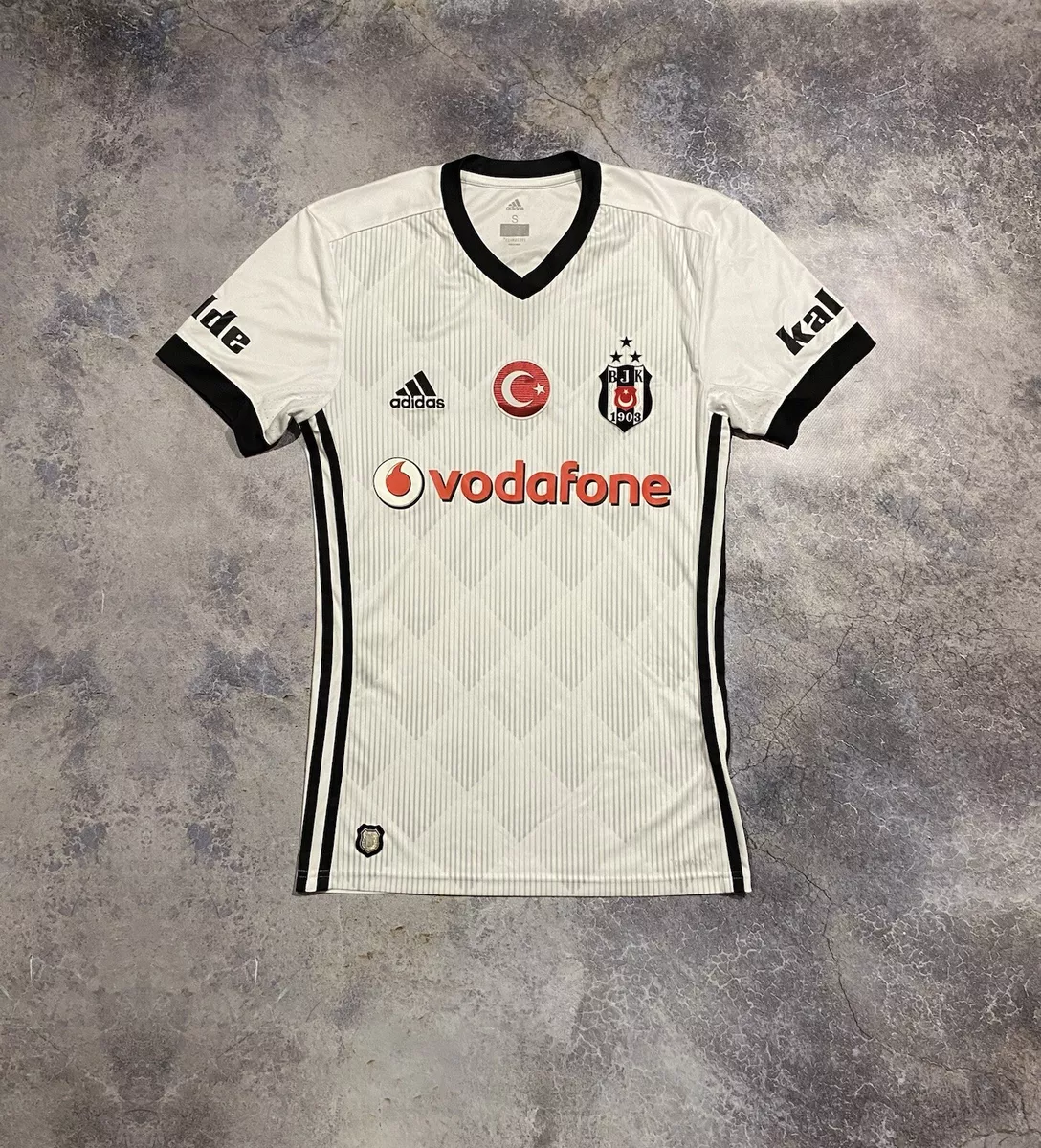 Besiktas JK 2017/2018 Jersey design