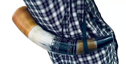 Corno da guerra vichingo - tromba da battaglia 16" originale corno di bue - premium incisa a mano - Foto 5 di 10