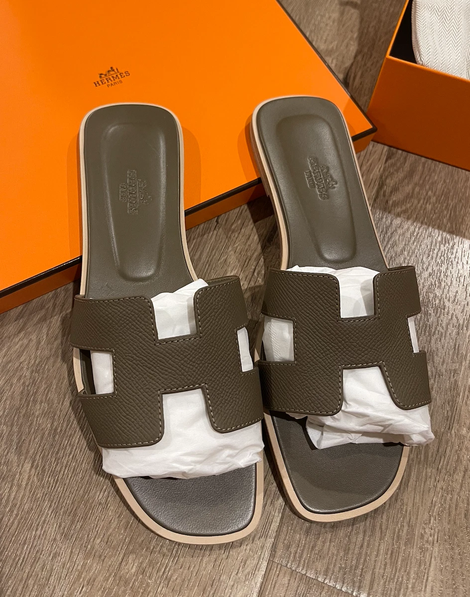 Hermes classic Oran sandals in epsom etoupe