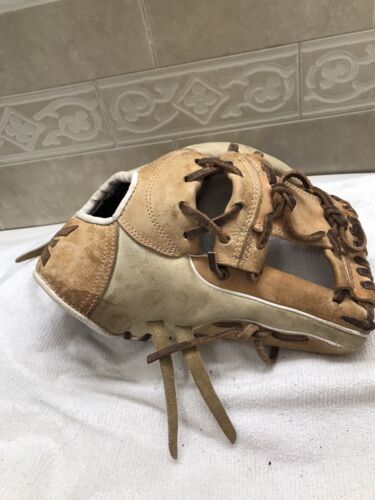 Easton X-Series XS1150Y Boys Tight Fit Broken In 11.5” Baseball Glove Right Thro - Afbeelding 1 van 19