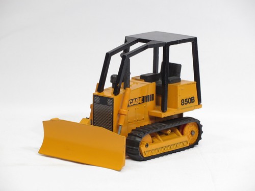 Case 850B Dozer - o/c - 1/35 - NZG #176 - No Box - Picture 3 of 5