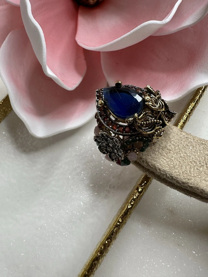 Ring. Sz 7. Fabulous Huge Ring. Black And Crystal In Silver. Big Beautiful - Image 3 of 4