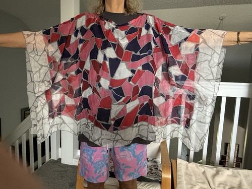 Silk GUCCI Poncho/scarf - Picture 2 of 10