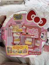 MGA's Miniverse Make It Mini Spaces Hello Kitty Building Set