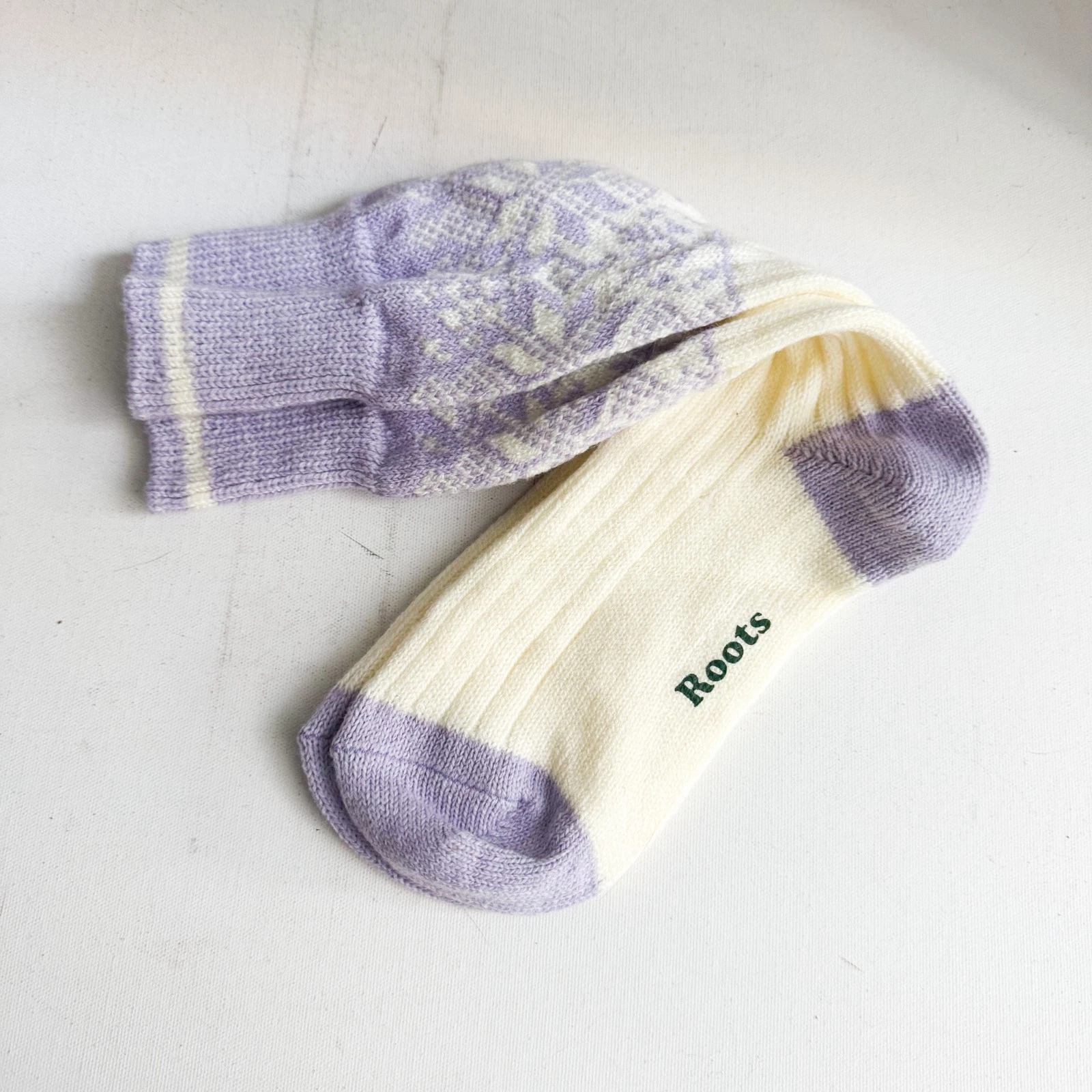 Roots Elsa Cabin Ivory Lavender Wool Blend Socks S/M