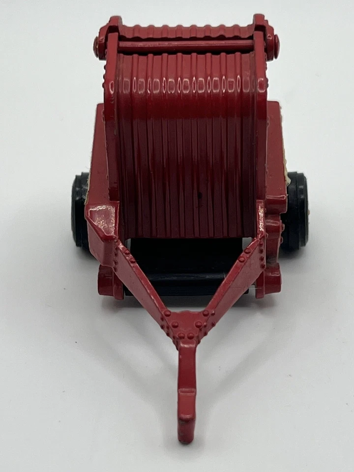 ERTL Case IH International Round Hay Baler, Red, 1/64 - Image 2 of 4