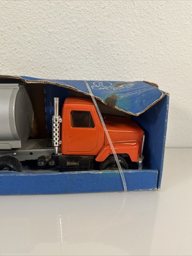 Ertl Unocal 76 International Semi Truck Tanker Boxed - 第 6/8 張圖片