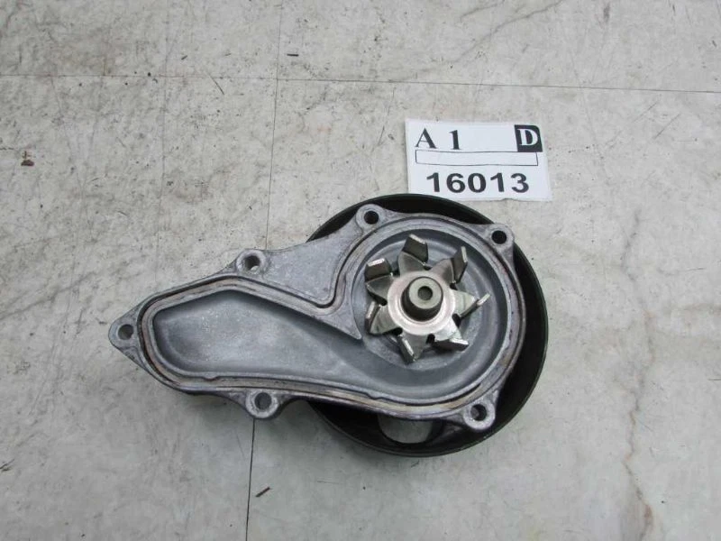 03 04 05 06 07 2008 2009 2010 2011 Honda elemento refrigerante bomba de agua polea solamente Foto 3 de 4