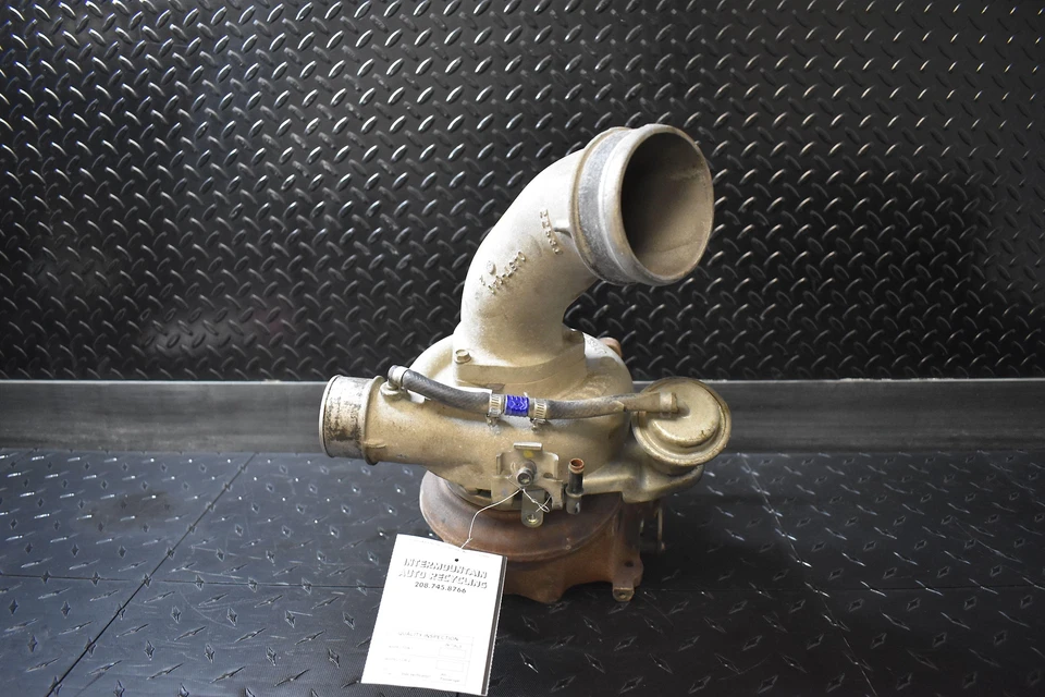 2002 - 2004 Chevy Silverado 2500HD Turbo for 6.6L V8 Turbo Diesel Engine Foto 2 de 3