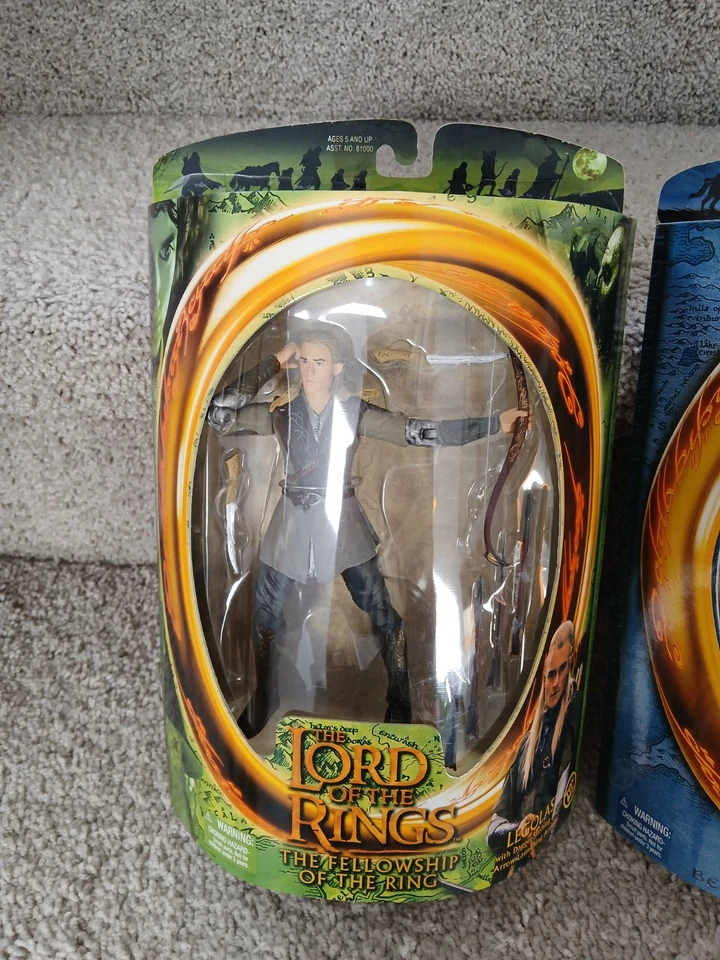 Paquete ToyBiz de El Señor de los Anillos - FOTR Legolas y Eowyn en Armadura - Nuevo en Caja Foto 2 de 4
