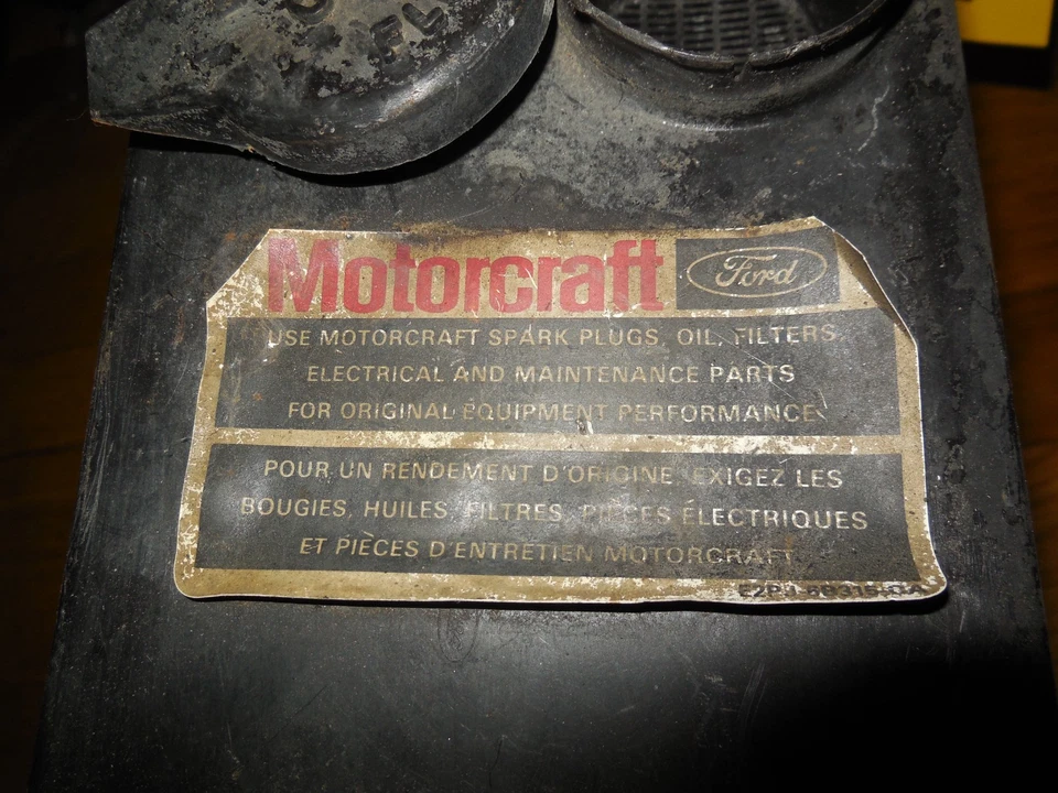 Ford Mustang 1984 1985 original usado depósito de lavadora de parabrisas Foto 3 de 4