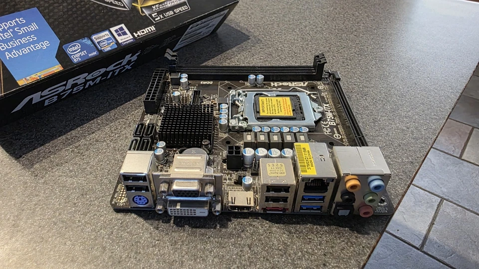 ASRock B75M-ITX Intel B75 Mini-ITX Motherboard Socket 1155 *No CPU Included* - Image 2 of 4