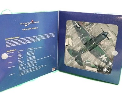 Hobbymaster Curtiss SB2C-4 Helldiver, VB-83, USS Essex, ''White 207'' - HA2207 New