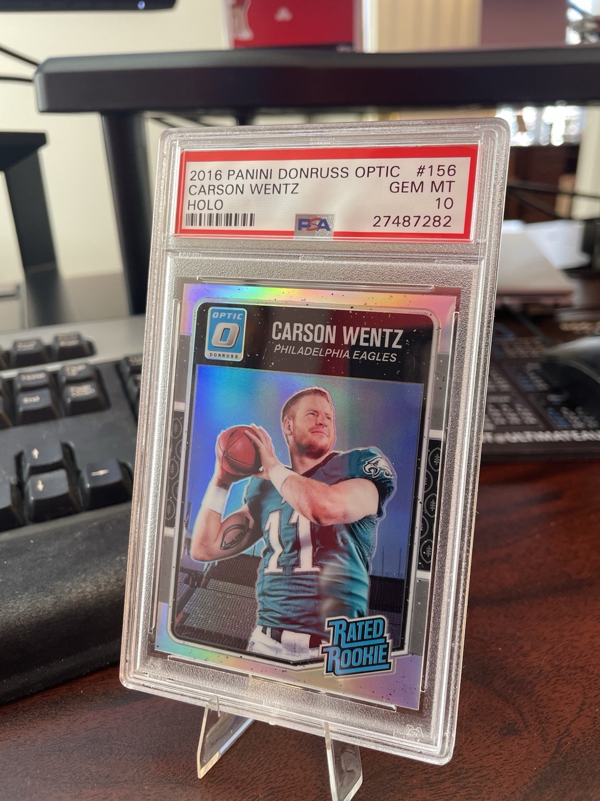 2016 Panini Donruss Optic Carson Wentz Rated Rookie Holo #156 PSA 10 Eagles