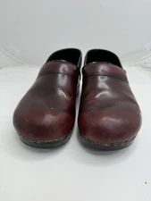 Dansko Women's Professional Cabrio Clogs In Burgundy Size 8.5 US, 40 EU