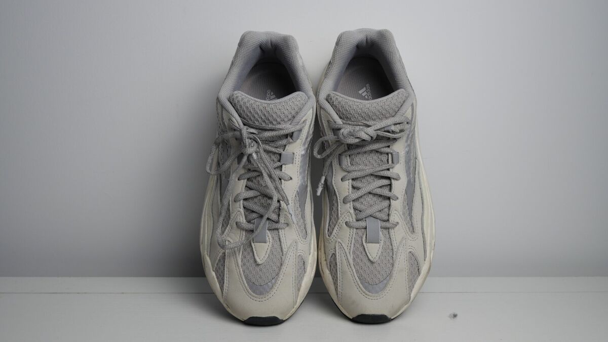 Size 10.5 - adidas Yeezy Boost 700 V2 Low Static 2021 - NO Size 10.5 - adidas Yeezy Boost 700 V2 Low Static 2021 - NO