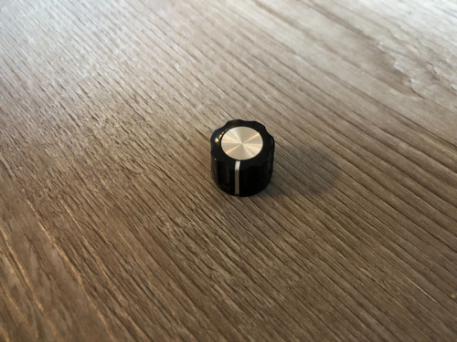 MicroKorg Piccola Manopola Nera per Volume/Encoder - Ricambi - Foto 2 di 3