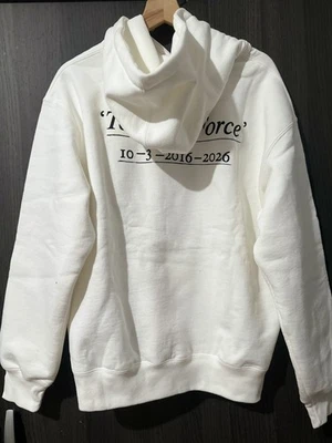 WTS : Supreme Paris Anniversary Box Logo Hoodie (Size M) SS26 - Photo 1/4