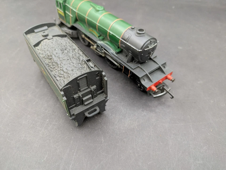 Triang Hornby R850-5 Flying Scotsman BR Green , excellent condition. - Image 4 of 4