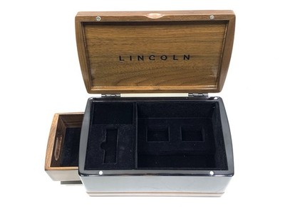 Lincoln Walnut Key Fob Presentation Gent's Valet Jewelry Box Limited Edition