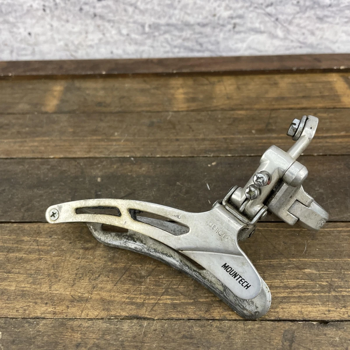 New-Old-Stock Suntour Cyclone Mark-II Front Derailleur...Endless Clamp (28.6 mm