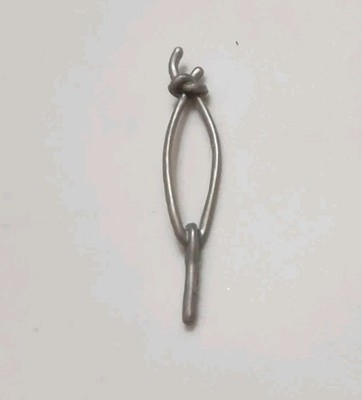 MONSTER HIGH NEEDLE THREAD ONLY FRANKIE STEIN MIRROR BED SILVER DOLL ACCESSORIES