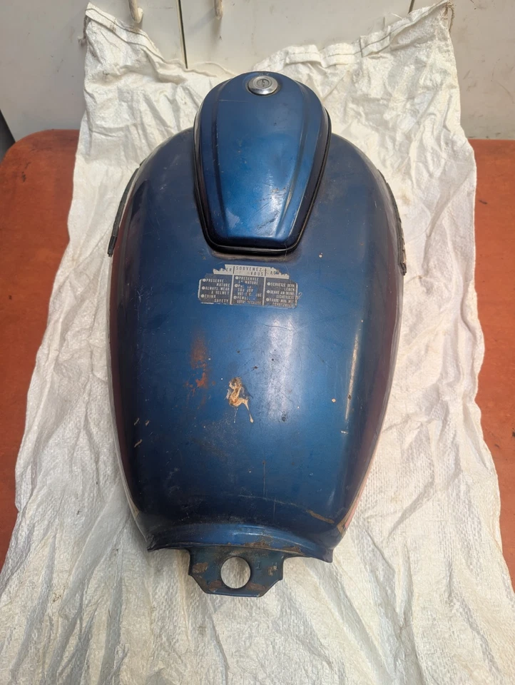 1979 HONDA CM185T TWINSTAR 200 GAS TANK FUEL PETROL RESERVOIR ( NO KEY ) - Image 4 of 4
