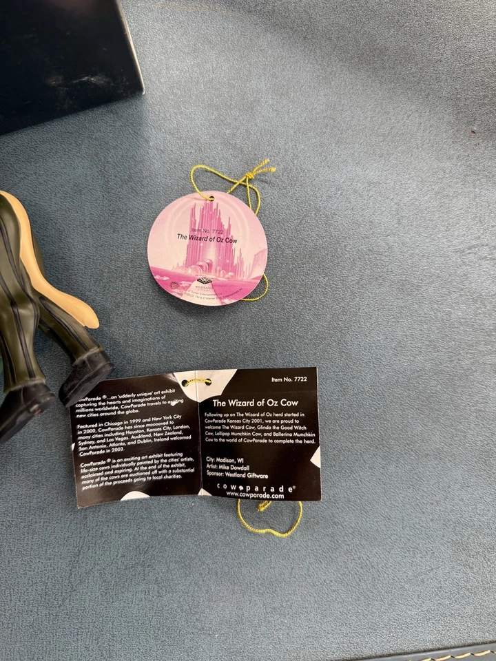 Cow Parade by Westland Figurine The Wizard of Oz Cow #7722 Rare With Box And Tag - Image 3 of 4