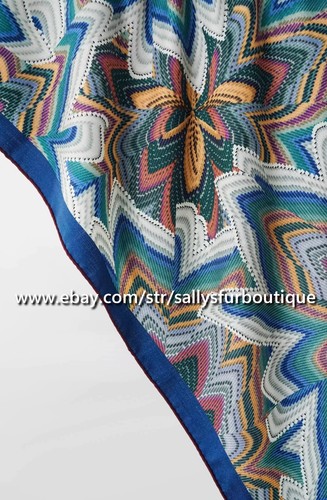 Sallys 70% Cashmere & 30% Silk Large Wrap Scarf Geometric Print Triangle Shawl - Picture 7 of 11