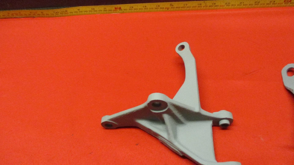 1969-1970 CHEVROLET IMPALA BELAIR CAPRICE 396 427 454 ALTERNATOR BRACKET - Image 4 of 4