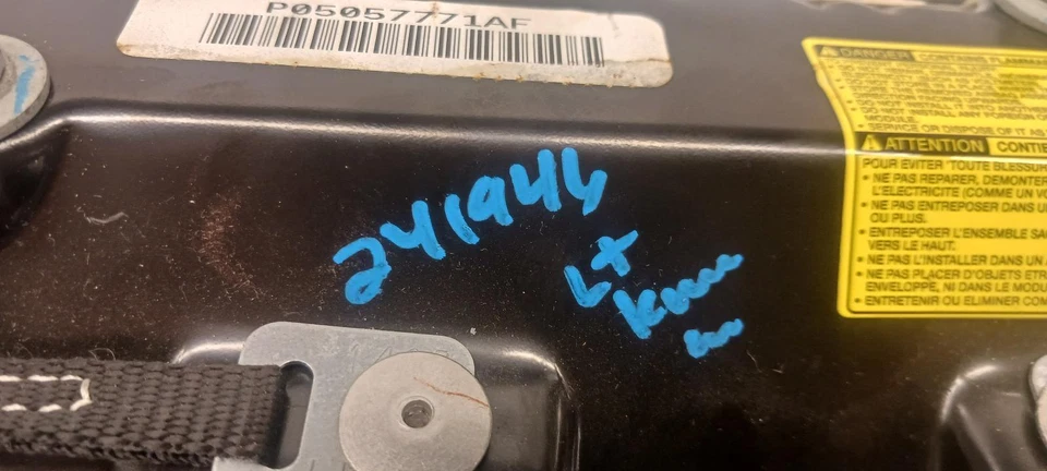 Bolsa de aire para rodilla de conductor izquierdo Dodge Caravan '19-'20 OEM código de ajuste ALX9 Foto 4 de 4