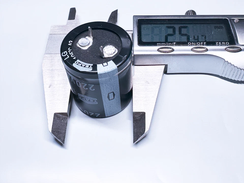 Condensador electrolítico a presión de aluminio 2X/5X/100X LG TEAPO 470uF 220V 25x30 Foto 3 de 4