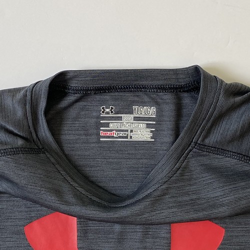 Camisa Under Armour Talla YLG Juvenil Grande Gris Rojo Logo Camisa Manga Heatgear Usada en Excelente Condición - Imagen 8 de 14