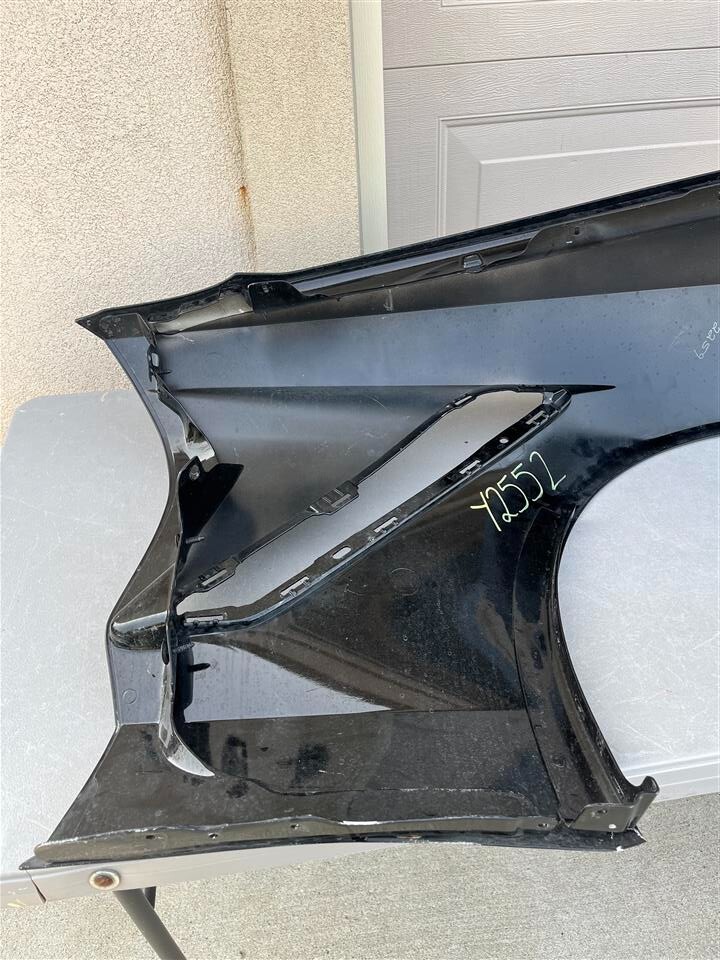 2016-2019 16 17 18 19 Chevrolet Corvette ZR1 Left Hand Fender OEM