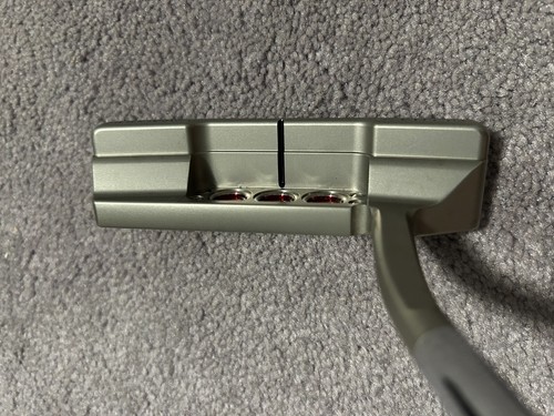 Mint SCOTTY CAMERON Select Newport 2.5, 35", Circle T grip, Custom HC - Picture 4 of 19