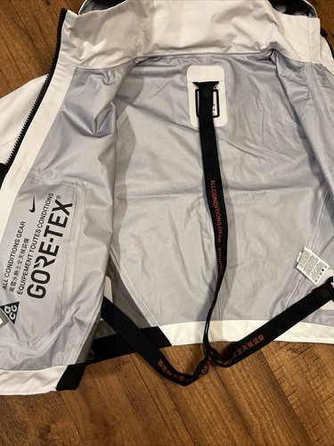 Nike WOMEN'S Nikelab ACG GORE-TEX 