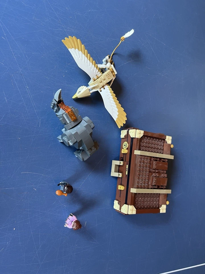 LEGO Harry Potter: Newt's Case of Magical Creatures (75952) listo para montar Foto 3 de 4