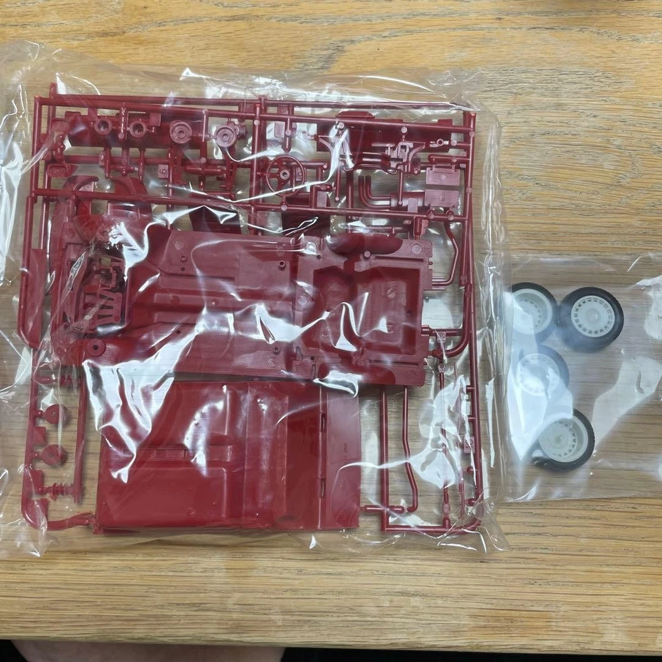 Tamiya 1/24 Honda Civic 3 porte Hatchback 25i kit modellino in plastica non a... - Immagine 4 di 4