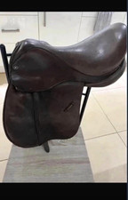 Brown Leather Manor Horse Saddle 16.5 wide