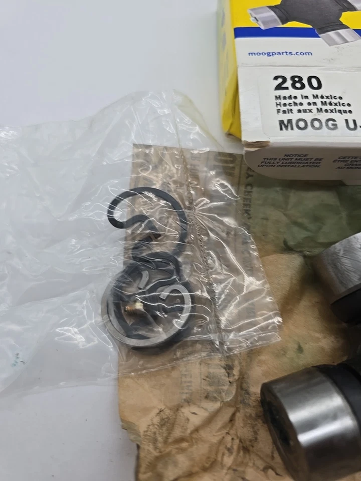Moog 280 Universal Joint U-Joint 015-2067-6 - Изображение 2 из 4