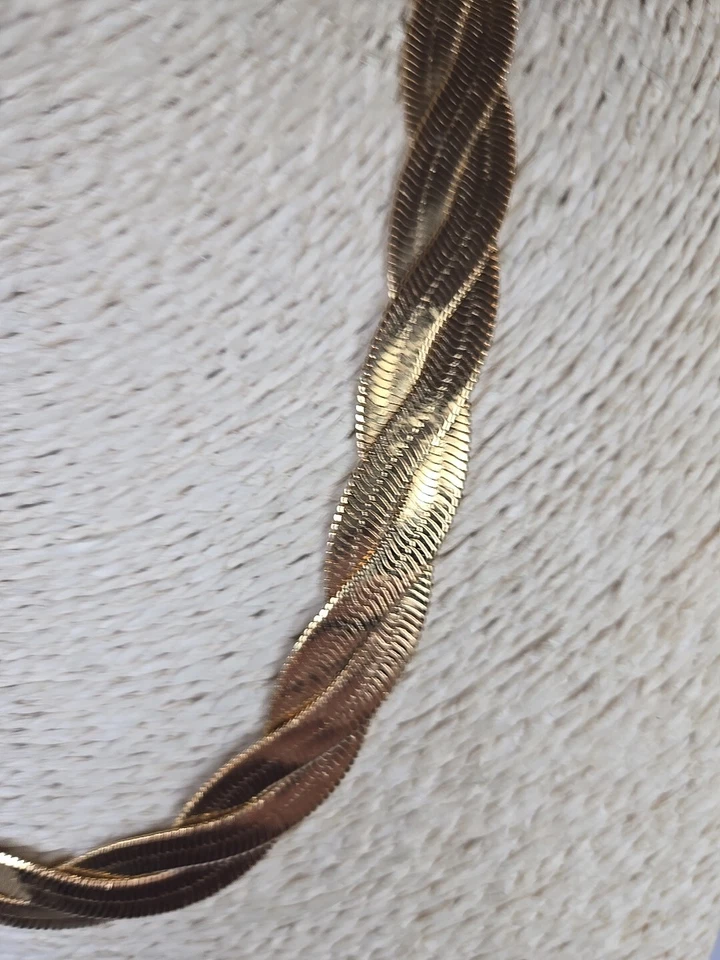 Collar Cadena Trenzada Triple Hilo Serpentina Tono Dorado Avon De Colección Firmado Años 80 Foto 2 de 4