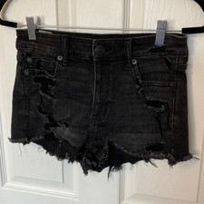 American Eagle- Hi-Rise shortage- black distressed- size 4