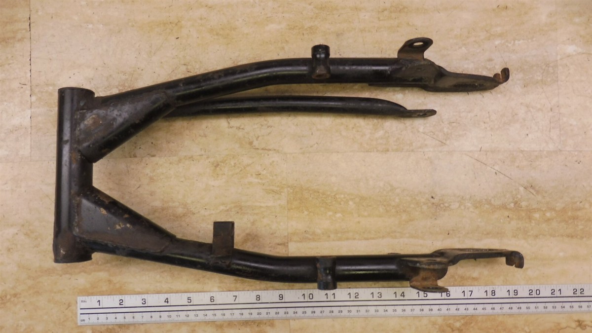 1974 Kawasaki G4 Trail Boss 100 Enduro K256-3> swing arm