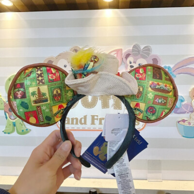 Disney World 50th Mickey Enchanted Tiki Room Main Attraction  display picture 1