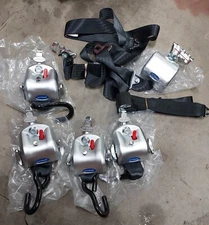 Q'STRAINT Wheelchair Tiedown QRT-360 Retractors L-Track Lap Shoulder Belt Kit