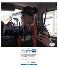 Kathryn Bigelow "The Hurt Locker" Director AUTOGRAPH Signed 8x10 Photo ACOA