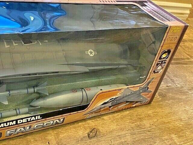 Elite Force BBi 1:18 F 16 Fighting Falcon Wolf Pack Jet Elite Force BBi 1:18 F 16 Fighting Falcon Wolf Pack Jet
