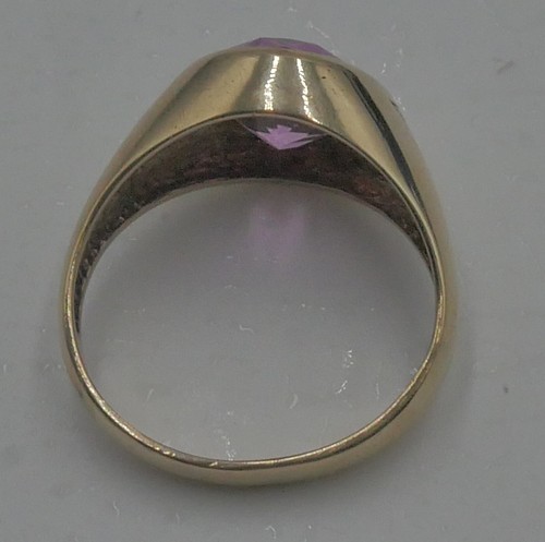 10KT YELLOW GOLD 5.5 grams Fashion Ring with oval Pink Stone size 9 - Picture 5 of 7